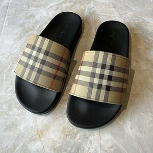 Burberry Slides Size 40 Brand New (No Box)